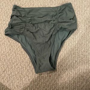 Camp green aerie high wasted bikini bottoms.